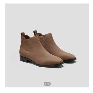 VIVAIA RYAN PRO ANKLE BOOT size 41, 9.5 Tan, (also grey available)